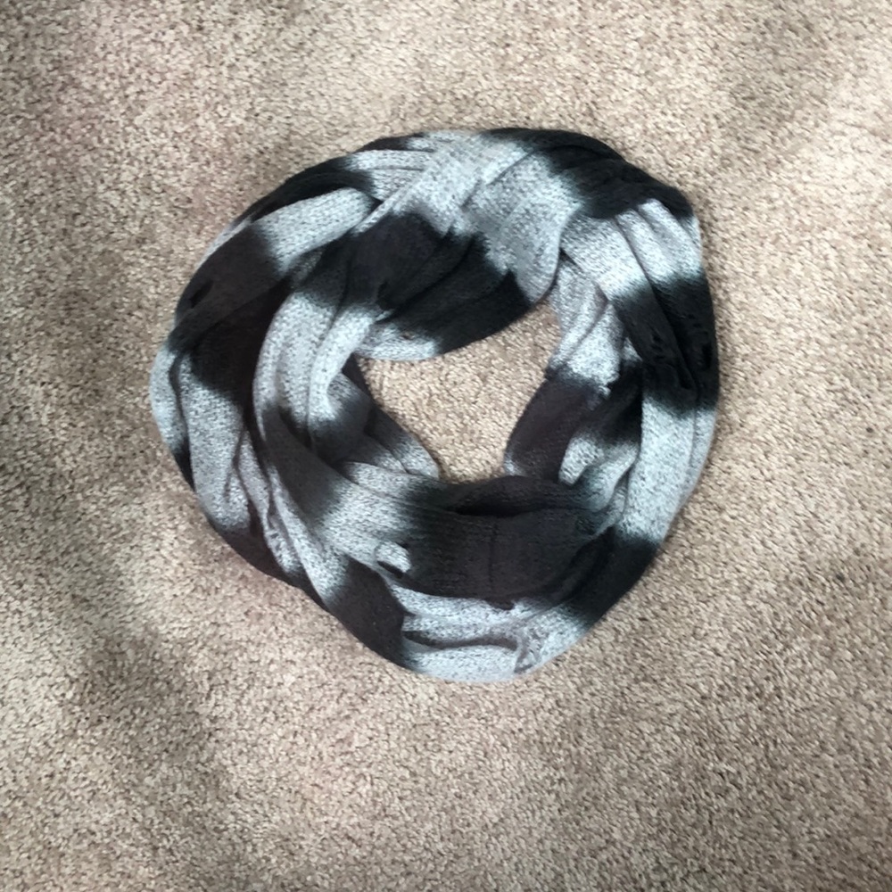 Steve Madden infinity scarf